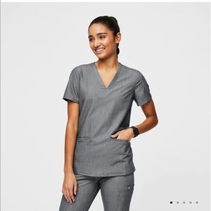 Figs 3 pocket Casma scrub top